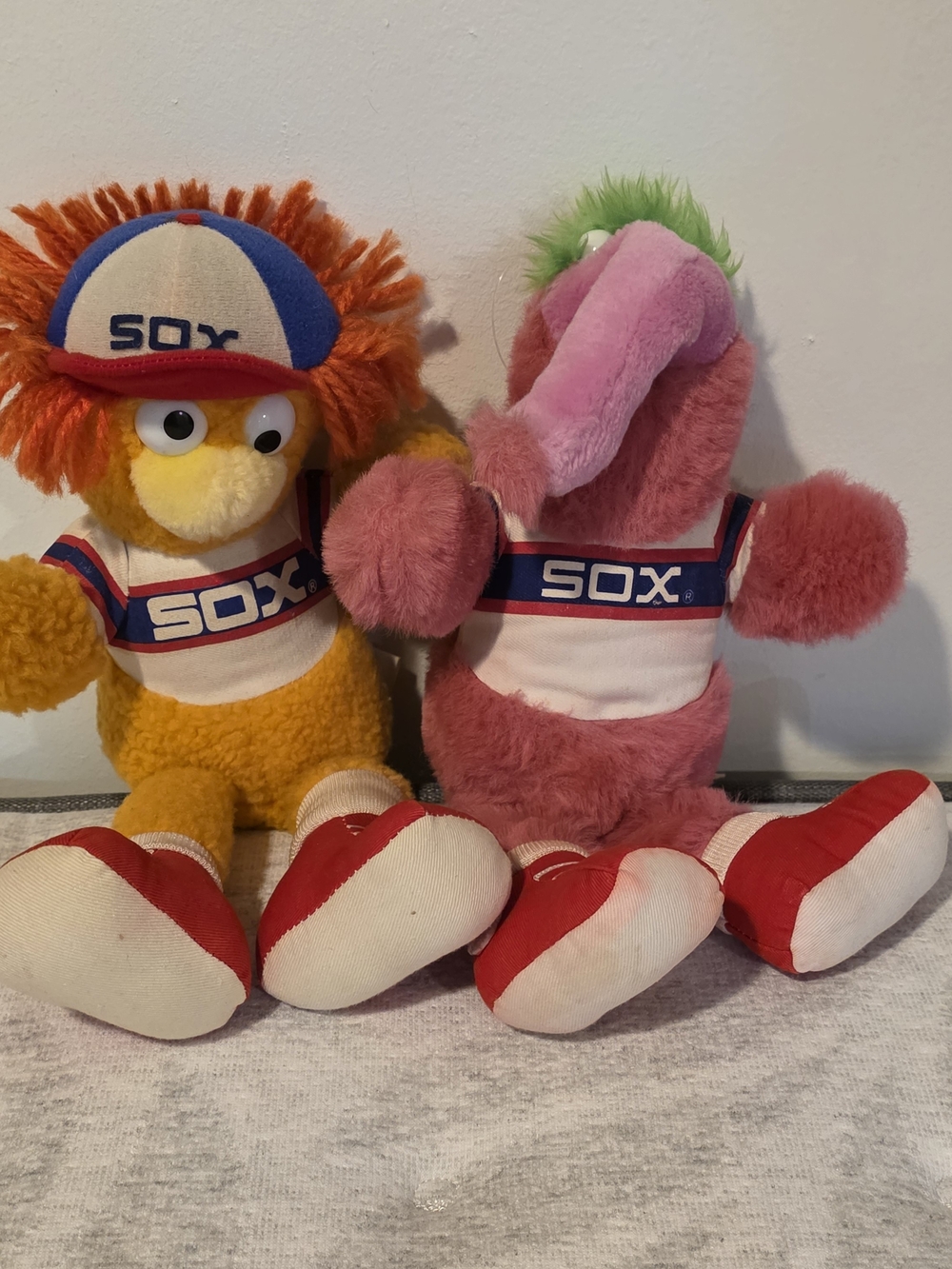 Vintage 1983 Chicago White Sox Ribbie & Roobarb Plush Set (With Tags!)